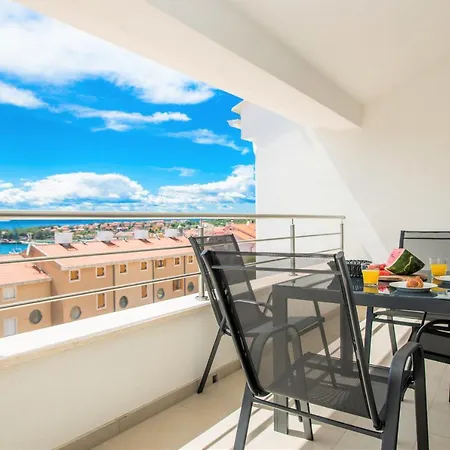 Apartment Island View Cres